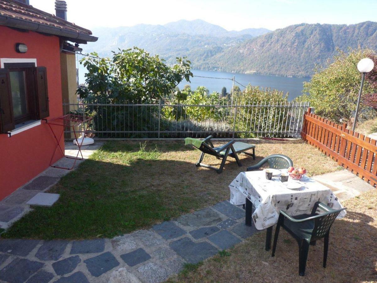 Il Basciutin Apartment Pettenasco Bagian luar foto